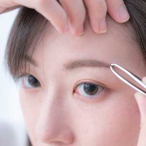 生涯の美の友として― 江戸本手打ち 毛抜き ―